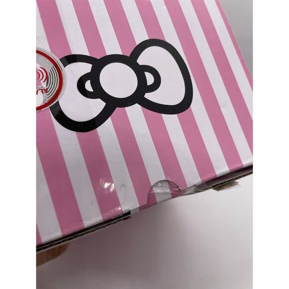 Sanrio HELLO KITTY LED Figural Night Light With 15 Minute Auto Shut-Off ~~NEW~~ - Picture 8 of 10